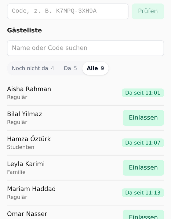 Gästeliste am Handy mit Suchfeld, Filter und Knopf zum Einlassen